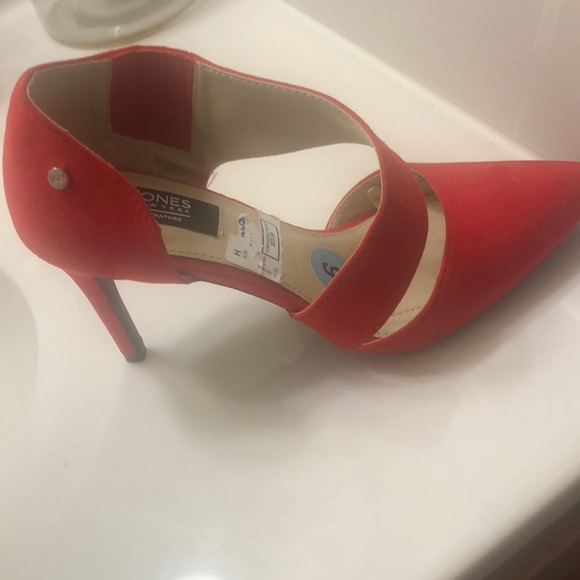 Sandals - Picture 2 of 3